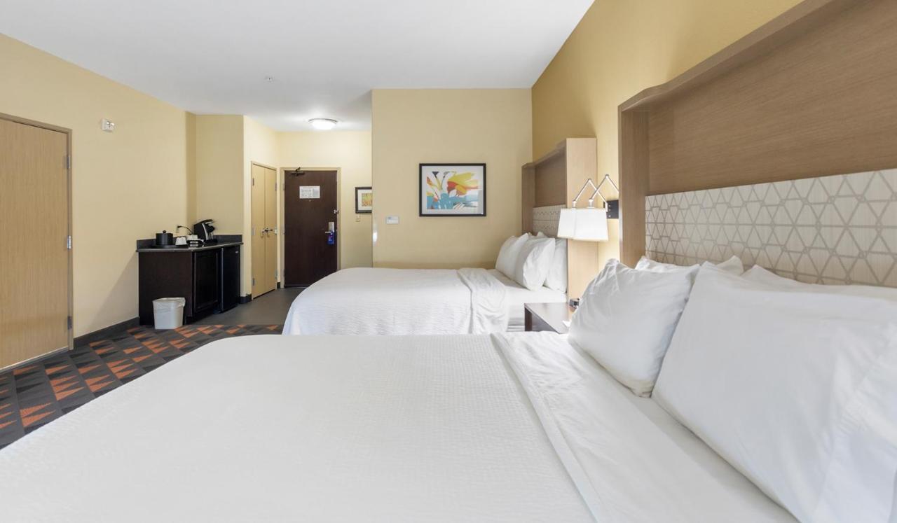 Holiday Inn Hotel & Suites Waco Northwest By Ihg Беллмид Экстерьер фото