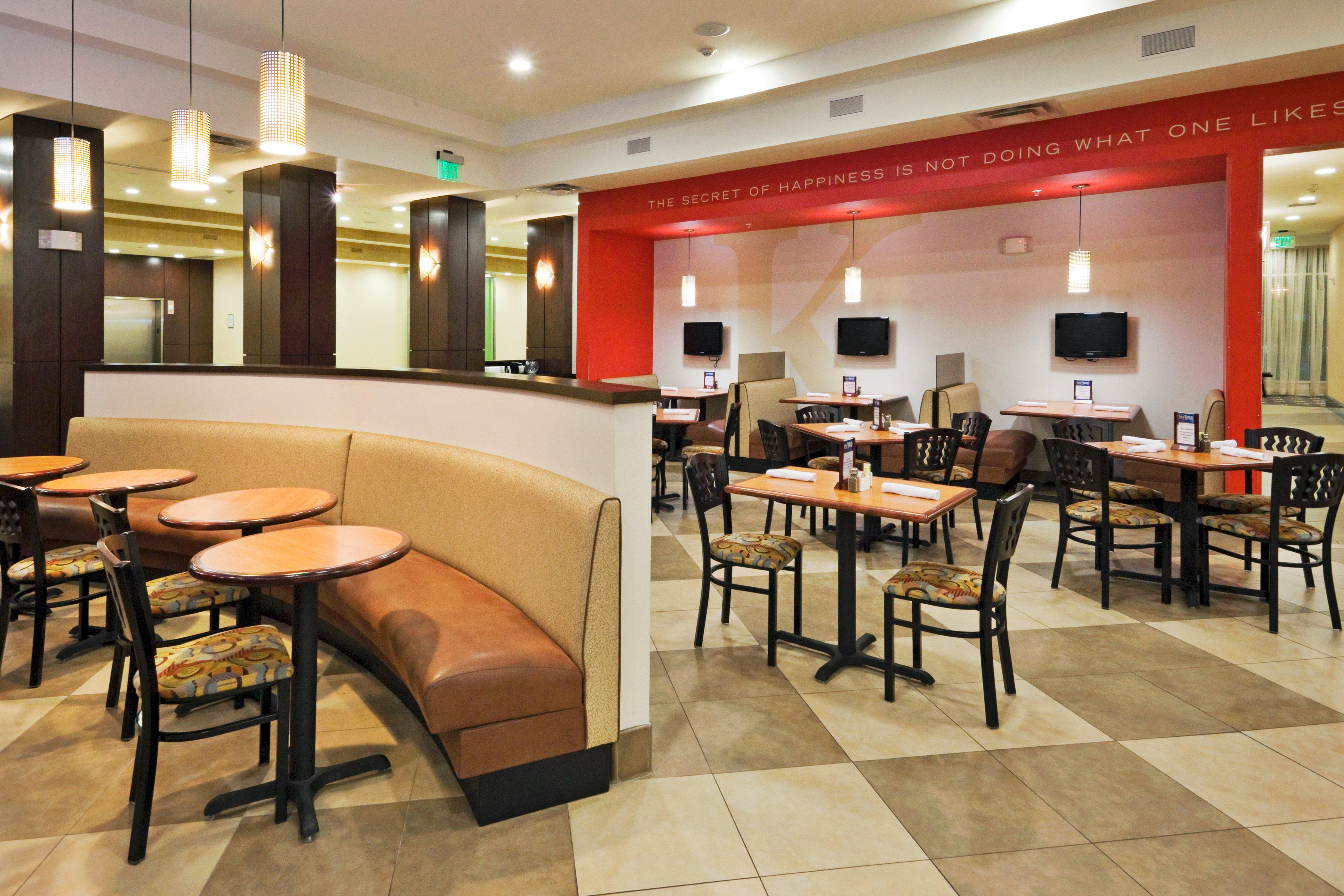 Holiday Inn Hotel & Suites Waco Northwest By Ihg Беллмид Экстерьер фото
