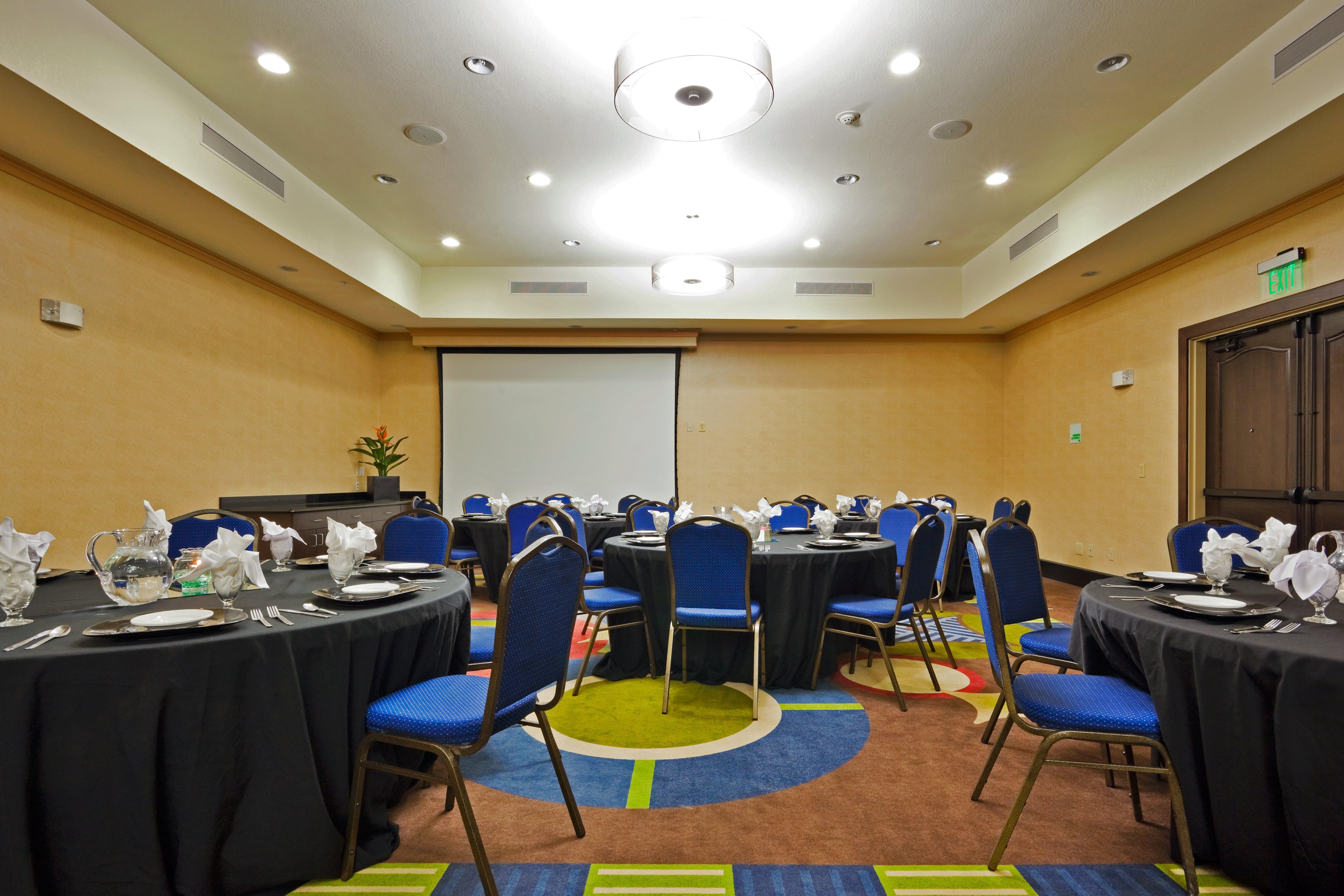 Holiday Inn Hotel & Suites Waco Northwest By Ihg Беллмид Экстерьер фото